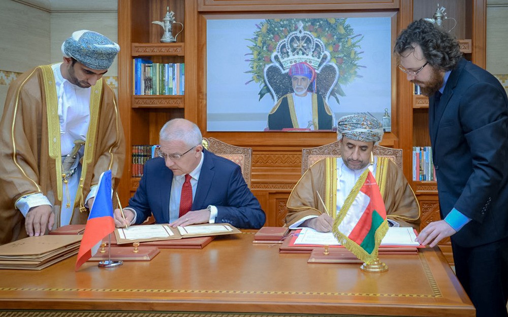 Signing of the air transport agreement between the Sultanate and the Czech Republic